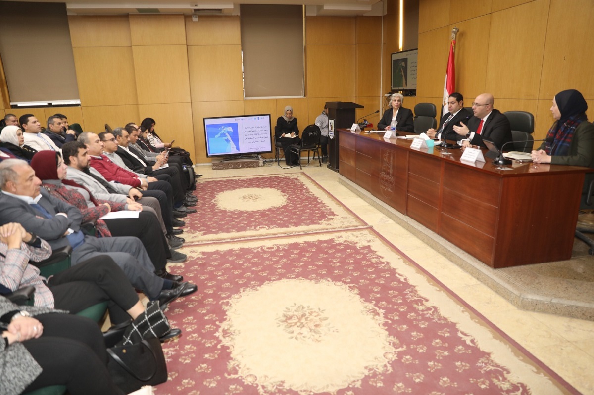 المحافظ يبحث مع وفد التخطبط آليات إعداد التقرير الطوعي